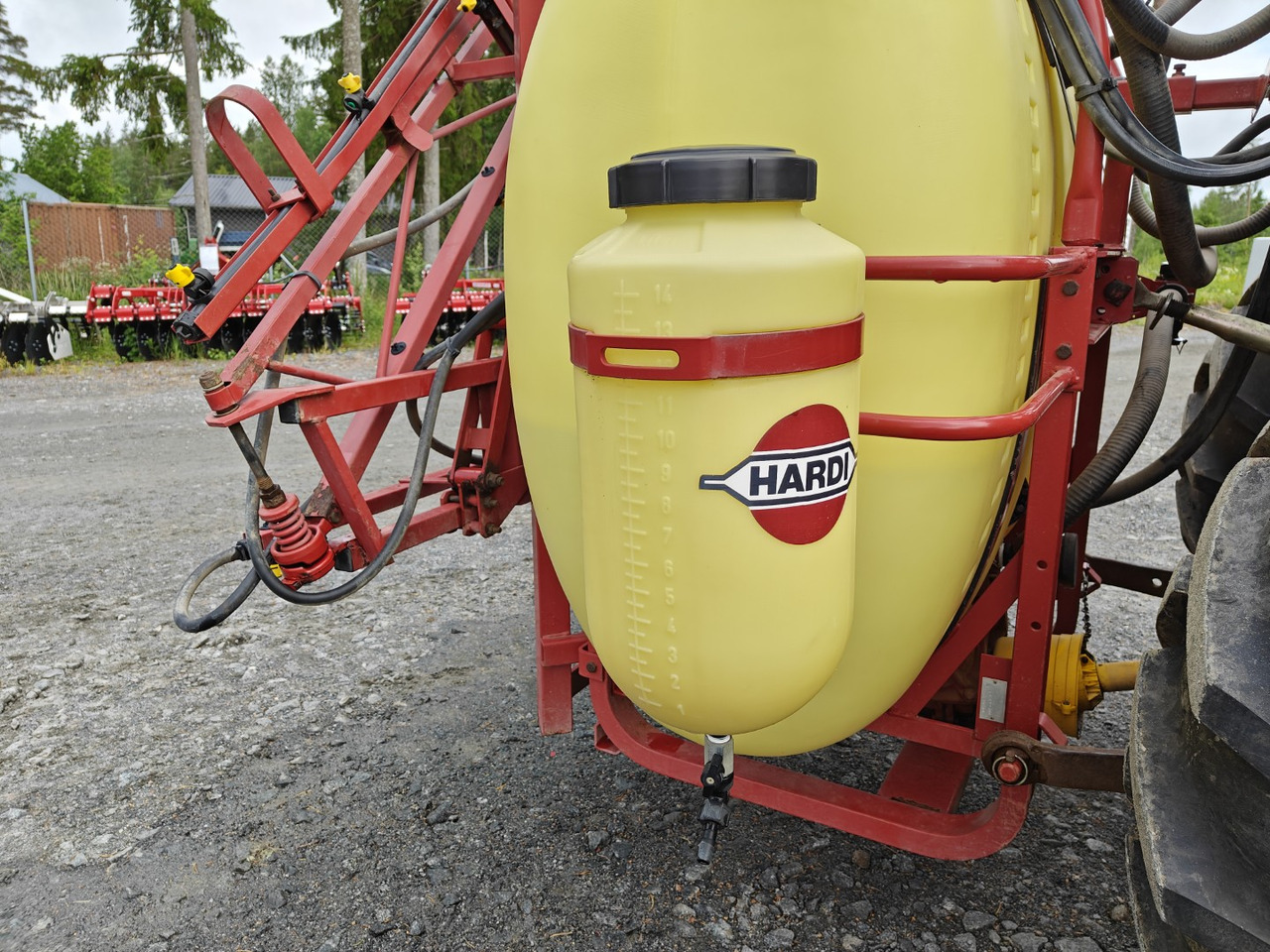HARDI NK 800L/12M kasvinsuojeluruisku - juuri leimattu - آلة: صورة 4 HARDI NK 800L/12M kasvinsuojeluruisku - juuri leimattu - آلة: صورة 4