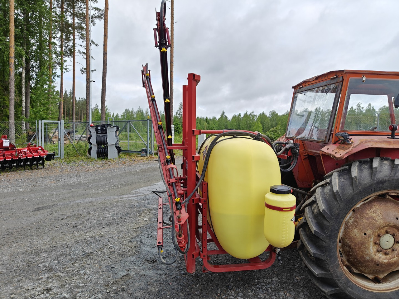HARDI NK 800L/12M kasvinsuojeluruisku - juuri leimattu - آلة: صورة 3 HARDI NK 800L/12M kasvinsuojeluruisku - juuri leimattu - آلة: صورة 3
