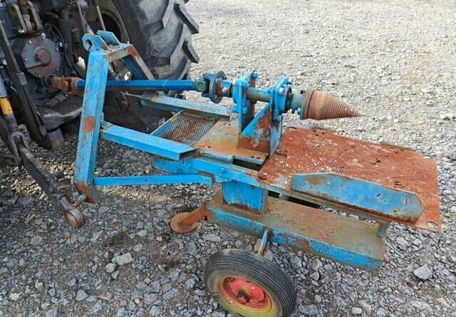 Halkaisukaira traktoriin - KATSO VIDEO - آلة تقطيع الخشب: صورة 3 Halkaisukaira traktoriin - KATSO VIDEO - آلة تقطيع الخشب: صورة 3