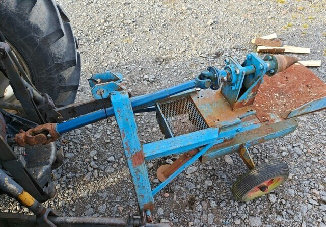 Halkaisukaira traktoriin - KATSO VIDEO - آلة تقطيع الخشب: صورة 4 Halkaisukaira traktoriin - KATSO VIDEO - آلة تقطيع الخشب: صورة 4