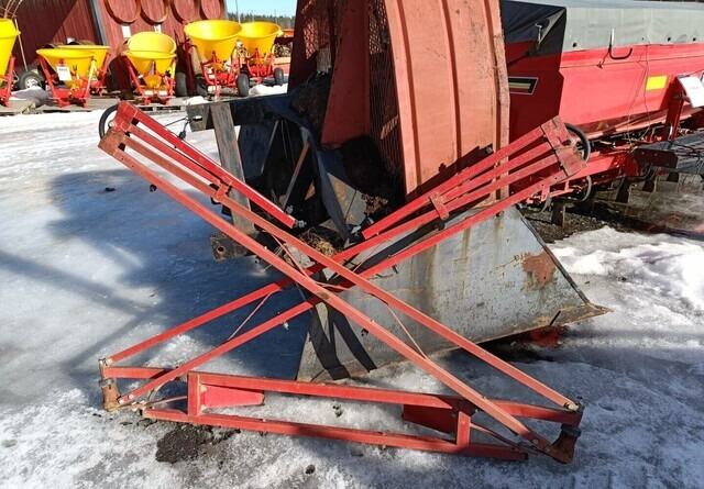 Hardi 760cm puomisto kasvinsuojeluruiskuun - آلة: صورة 1 Hardi 760cm puomisto kasvinsuojeluruiskuun - آلة: صورة 1