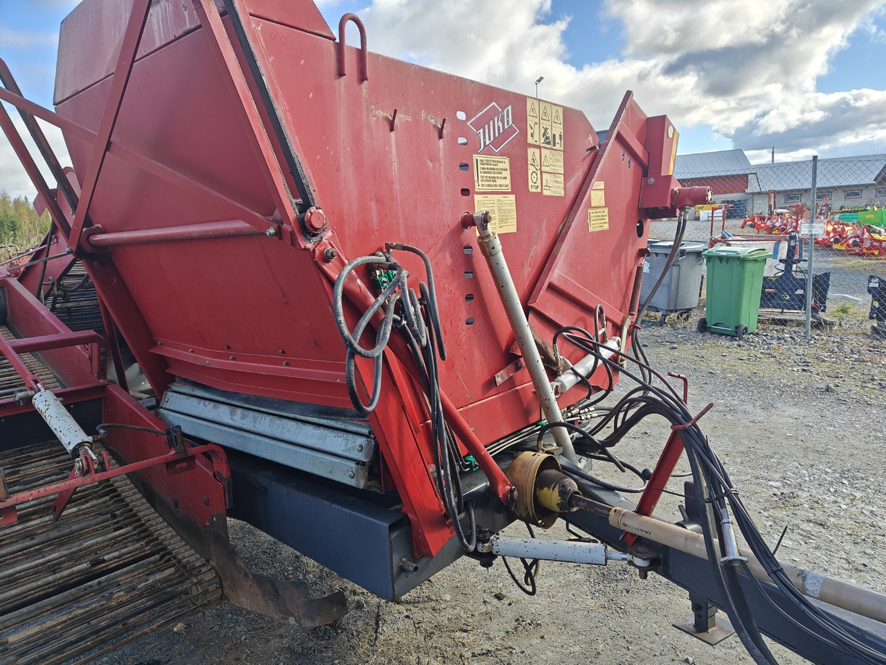 Juko Maximat perunan tai sipulin nostokone Katso video! - حصادة البطاطس: صورة 5 Juko Maximat perunan tai sipulin nostokone Katso video! - حصادة البطاطس: صورة 5