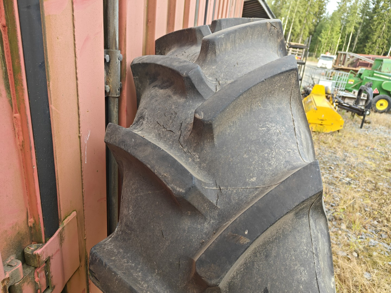 MICHELIN 18.4R38 traktorin renkaat - الإطارات والجنوط - جرار: صورة 4 MICHELIN 18.4R38 traktorin renkaat - الإطارات والجنوط - جرار: صورة 4