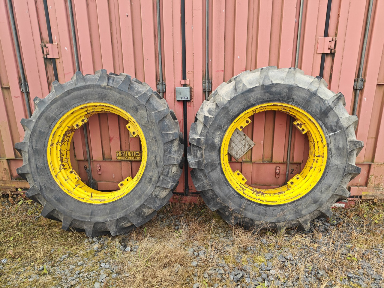 MICHELIN 18.4R38 traktorin renkaat - الإطارات والجنوط - جرار: صورة 1 MICHELIN 18.4R38 traktorin renkaat - الإطارات والجنوط - جرار: صورة 1