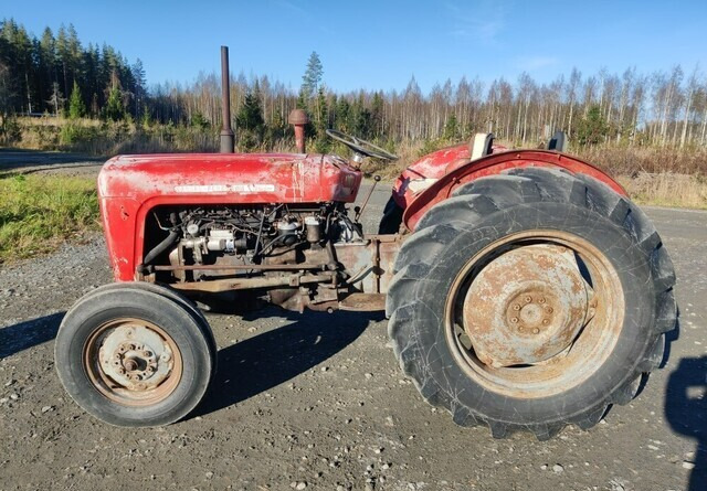 Massey Ferguson 35 - rekisterissä - KATSO VIDEO - جرار: صورة 2 Massey Ferguson 35 - rekisterissä - KATSO VIDEO - جرار: صورة 2