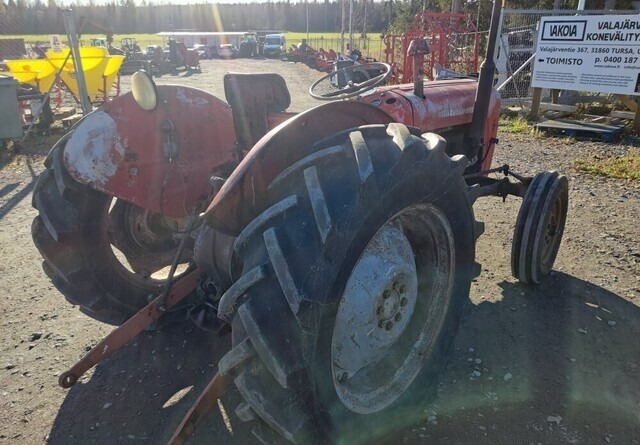 Massey Ferguson 35 - rekisterissä - KATSO VIDEO - جرار: صورة 5 Massey Ferguson 35 - rekisterissä - KATSO VIDEO - جرار: صورة 5