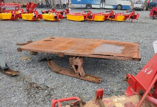 Metsäreki - 300cm x 150cm kuormatilalla - مقطورة الغابات: صورة 4 Metsäreki - 300cm x 150cm kuormatilalla - مقطورة الغابات: صورة 4