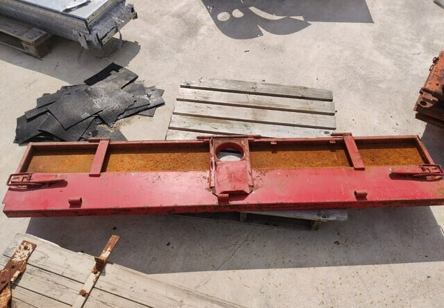 Peräkärryn metallilaita - K 42cm ja L 205cm - هيكل السيارة الخارجية - مقطورة زراعية قلابة: صورة 2 Peräkärryn metallilaita - K 42cm ja L 205cm - هيكل السيارة الخارجية - مقطورة زراعية قلابة: صورة 2