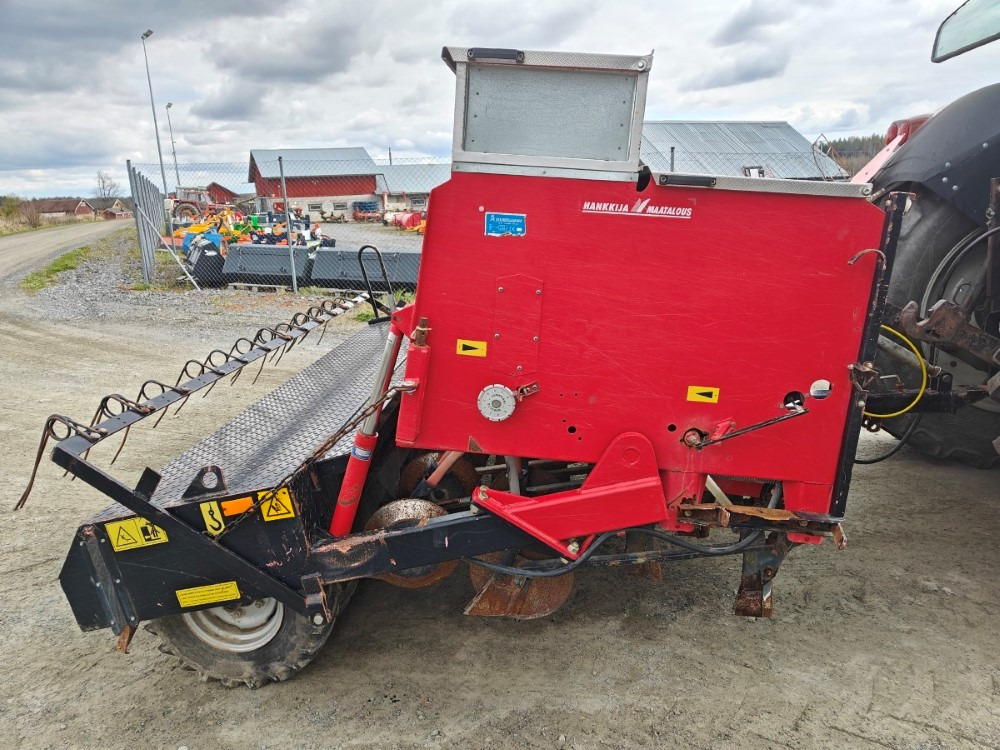 Simulta-Junkkari 3000T - takapyöräkone - kiekkovantaat takana - آلة البذار متعددة الوظائف: صورة 4 Simulta-Junkkari 3000T - takapyöräkone - kiekkovantaat takana - آلة البذار متعددة الوظائف: صورة 4