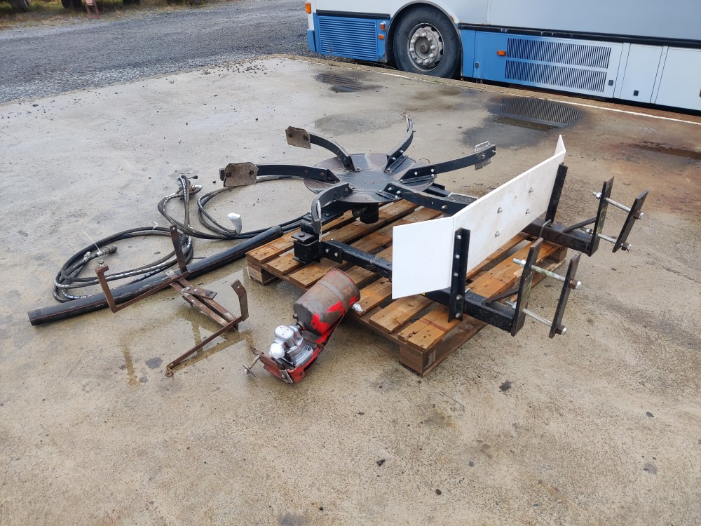 Spreader Inc Ruumeenlevitin - مرفق الحصادة: صورة 3 Spreader Inc Ruumeenlevitin - مرفق الحصادة: صورة 3