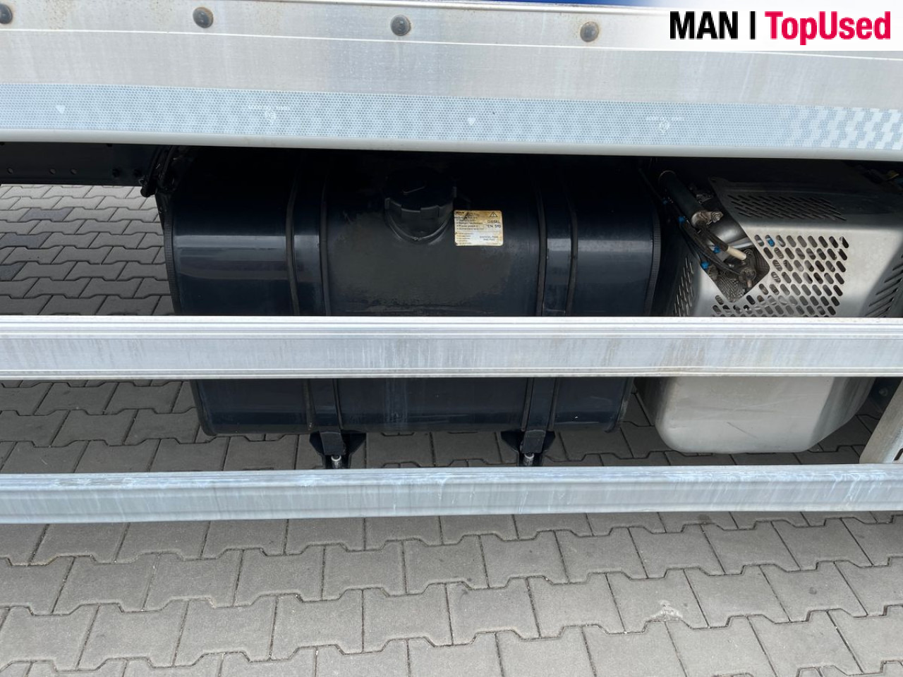 شاحنة مقفلة MAN TGM 15.250 4X2 BL: صورة 6