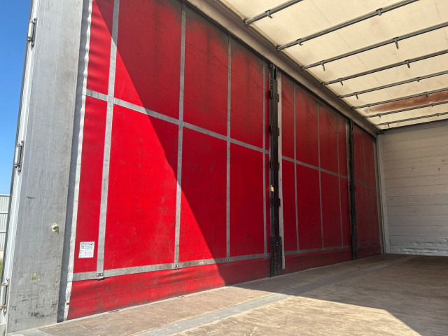 AGADOS CHT303 - مقطورة ستارة جانبية: صورة 2 AGADOS CHT303 - مقطورة ستارة جانبية: صورة 2