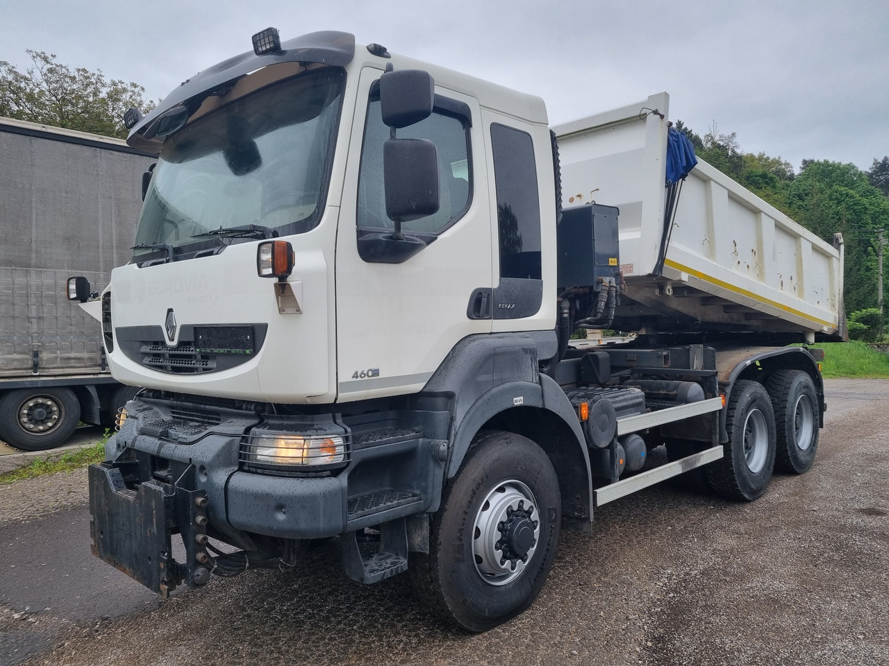 RENAULT KERAX 32.460 6x6 S1 sklápač EURO5 - شاحنة قلاب: صورة 1 RENAULT KERAX 32.460 6x6 S1 sklápač EURO5 - شاحنة قلاب: صورة 1