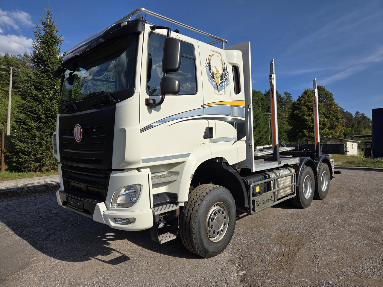 TATRA T158 - 510 PS 8P6R33 PHOENIX 6x6 - شاحنة قطع الأشجار: صورة 1 TATRA T158 - 510 PS 8P6R33 PHOENIX 6x6 - شاحنة قطع الأشجار: صورة 1