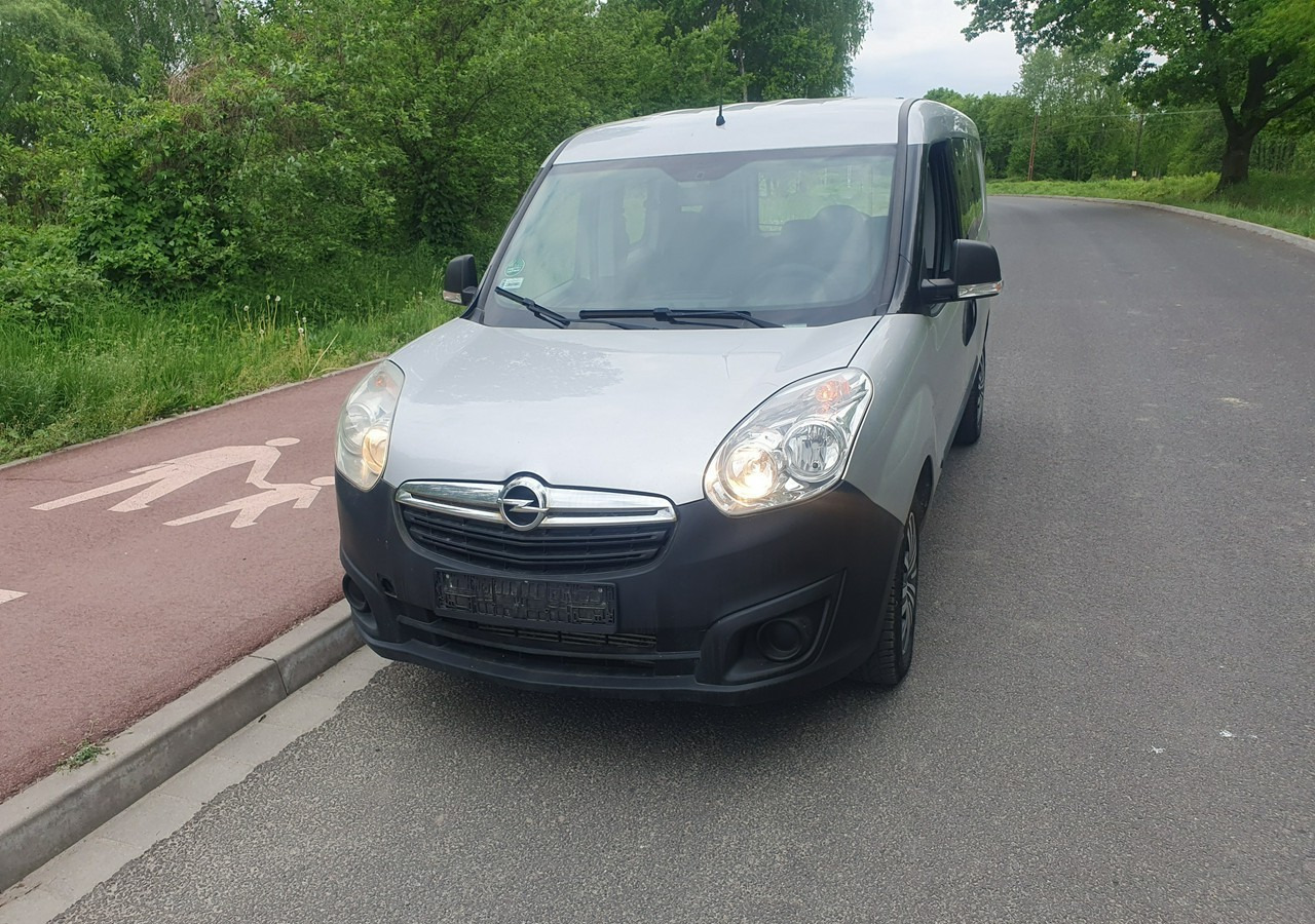 Fiat Doblo long*combo *doblo* krajówka *fv vat 23%* - سيارة: صورة 2 Fiat Doblo long*combo *doblo* krajówka *fv vat 23%* - سيارة: صورة 2