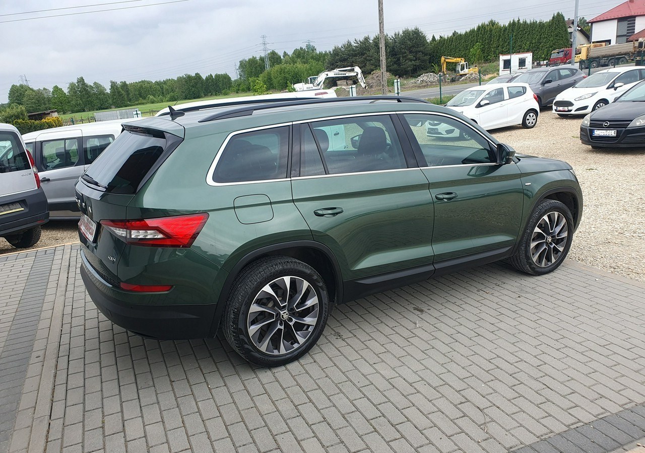 Skoda Kodiaq Skoda Kodiaq Skoda Kodiaq 2.0 tsi 4x4 Wersja Drive na 125 lecie - سيارة: صورة 5 Skoda Kodiaq Skoda Kodiaq Skoda Kodiaq 2.0 tsi 4x4 Wersja Drive na 125 lecie - سيارة: صورة 5