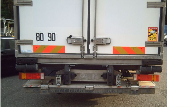 Iveco EUROCARGOeurocargo 160e25 - شاحنة صندوق متساوي: صورة 3 Iveco EUROCARGOeurocargo 160e25 - شاحنة صندوق متساوي: صورة 3