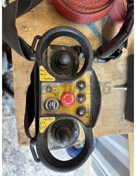 Liebherr 63K, 1994, 43m jib, radio control - رافعة برجية: صورة 5 Liebherr 63K, 1994, 43m jib, radio control - رافعة برجية: صورة 5