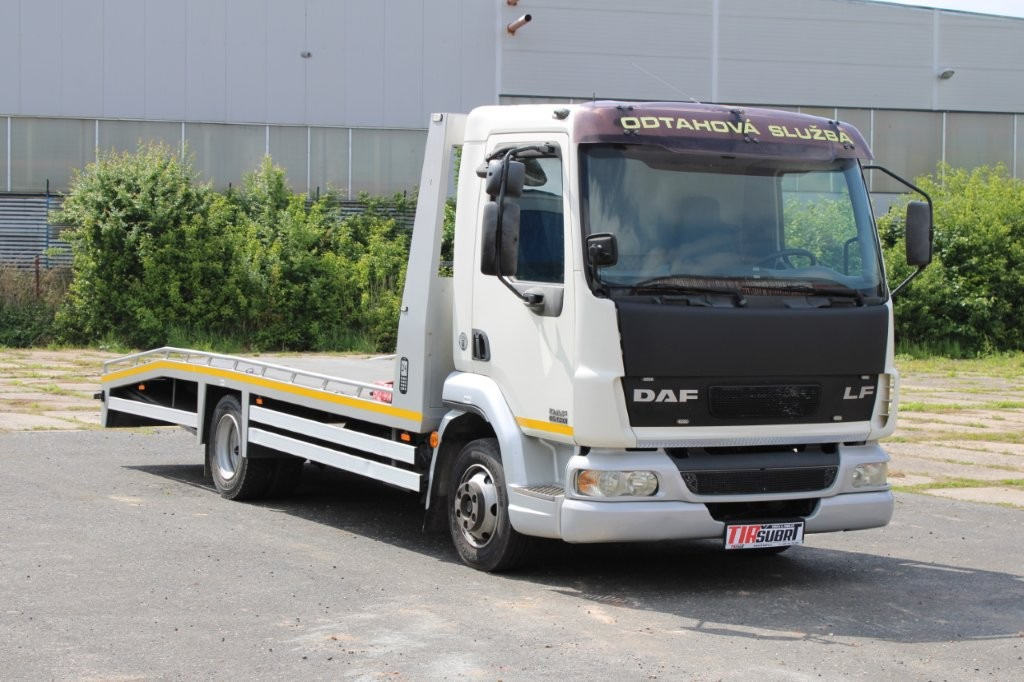 DAF FA LF 45.130 ODTAHOVÉ VOZIDLO - شاحنة سحب: صورة 1 DAF FA LF 45.130 ODTAHOVÉ VOZIDLO - شاحنة سحب: صورة 1