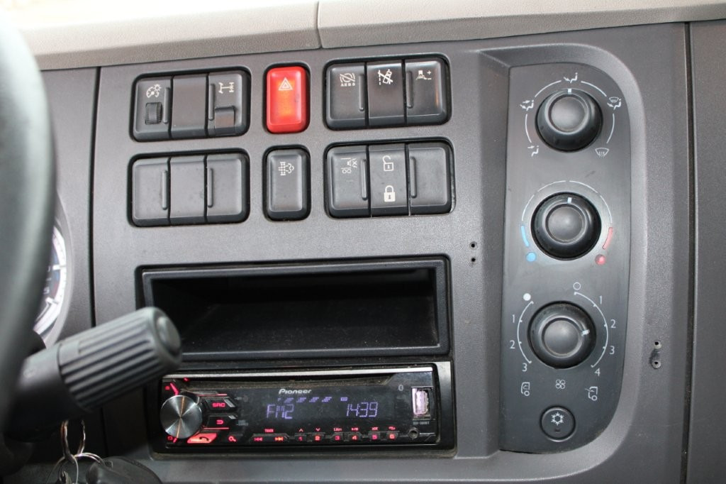 شاحنة ستارة DAF LF 260 FA + G.T.S. PJT 10N (2022): صورة 11