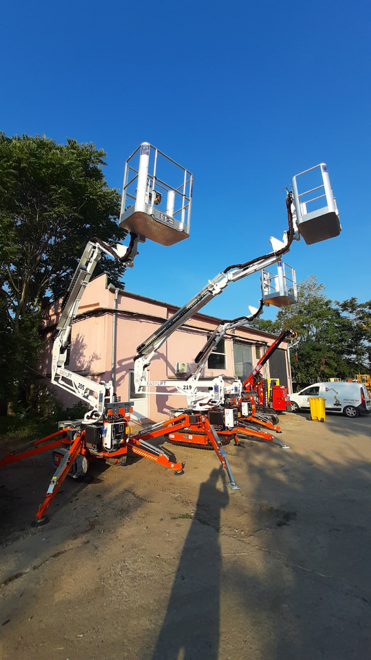 Easylift R130 - شاحنة ذراع مفصلي: صورة 2 Easylift R130 - شاحنة ذراع مفصلي: صورة 2