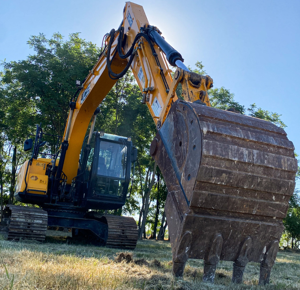 JCB JS131LC - حفارة: صورة 1 JCB JS131LC - حفارة: صورة 1