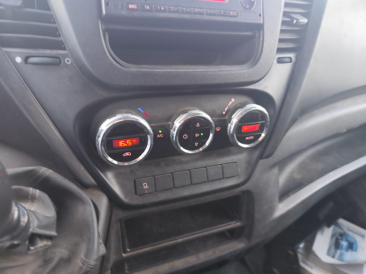 قلاب صغير IVECO DAILY 35-140: صورة 37