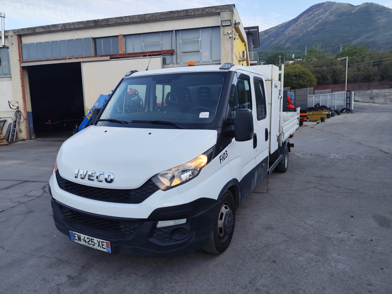 قلاب صغير IVECO DAILY 35-140: صورة 33