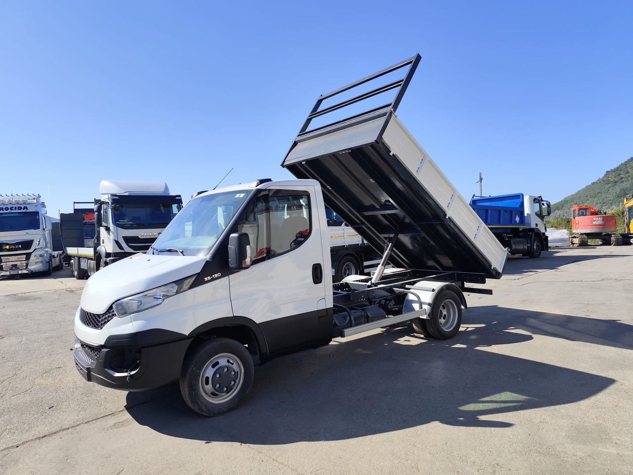 IVECO DAILY 35C13 - قلاب صغير: صورة 3 IVECO DAILY 35C13 - قلاب صغير: صورة 3