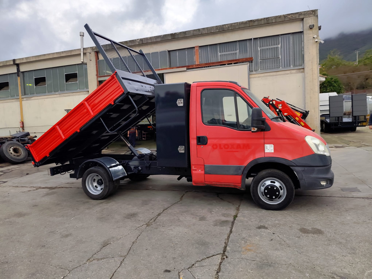 IVECO DAILY 35C13 IVECO DAILY 35C13: صورة 8