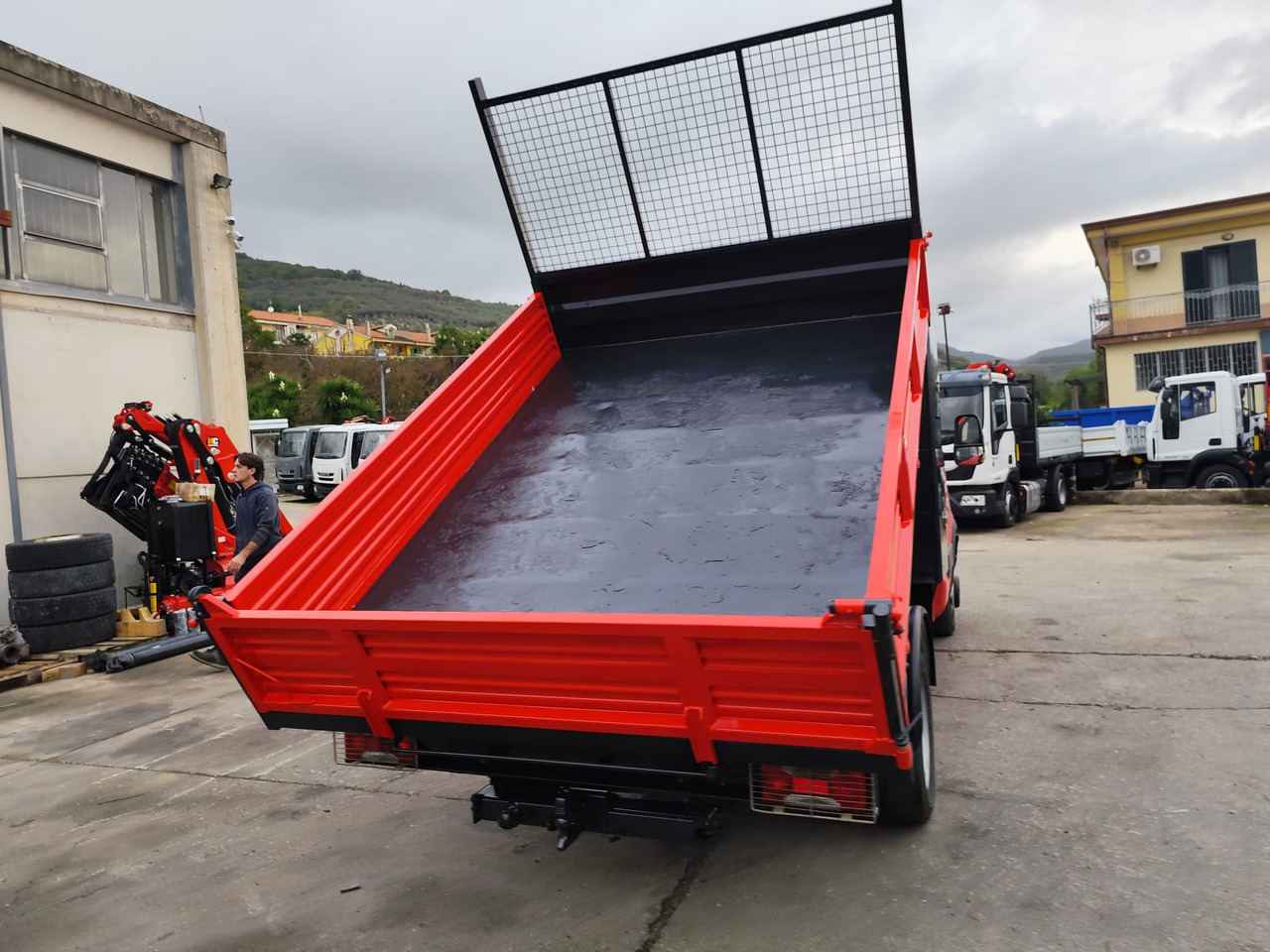 Interior photo 1: IVECO DAILY 35C13 IVECO DAILY 35C13