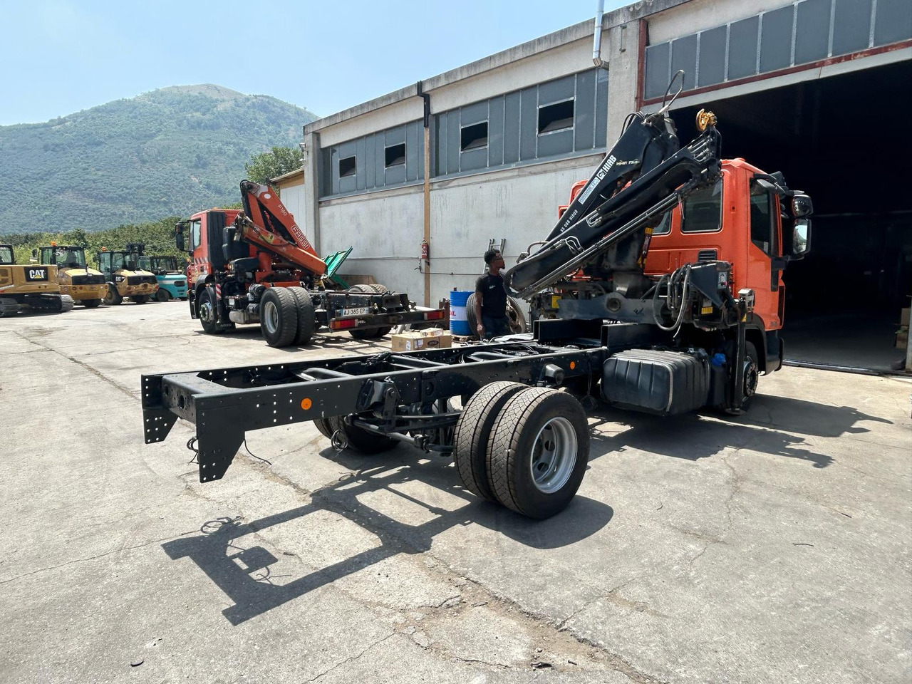 IVECO EUROCARGO 120-190L - شاحنة كرين: صورة 4 IVECO EUROCARGO 120-190L - شاحنة كرين: صورة 4