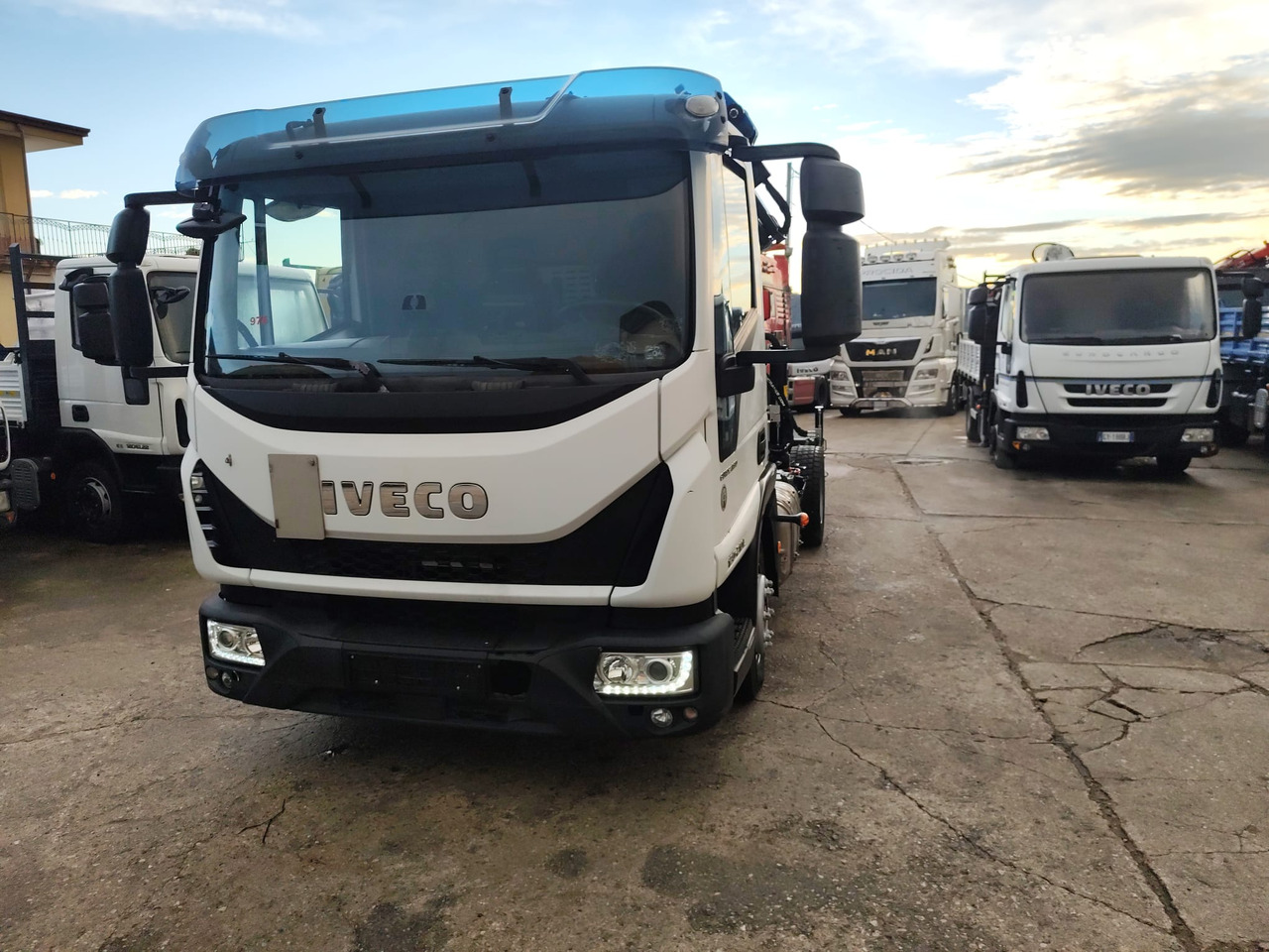 IVECO EUROCARGO 120-210 IVECO EUROCARGO 120-210: صورة 40