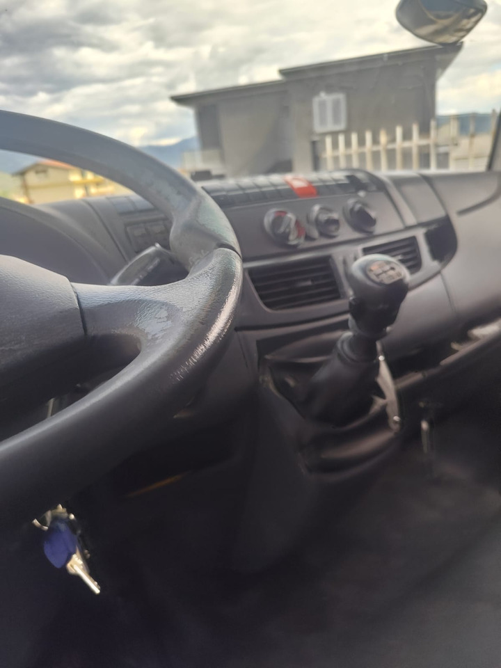 IVECO EUROCARGO 120E28P - شاحنة هيكل كابينة: صورة 2 IVECO EUROCARGO 120E28P - شاحنة هيكل كابينة: صورة 2