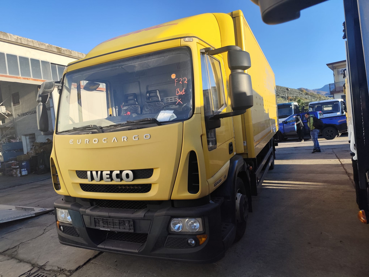 IVECO EUROCARGO 120E28P - شاحنة هيكل كابينة: صورة 1 IVECO EUROCARGO 120E28P - شاحنة هيكل كابينة: صورة 1