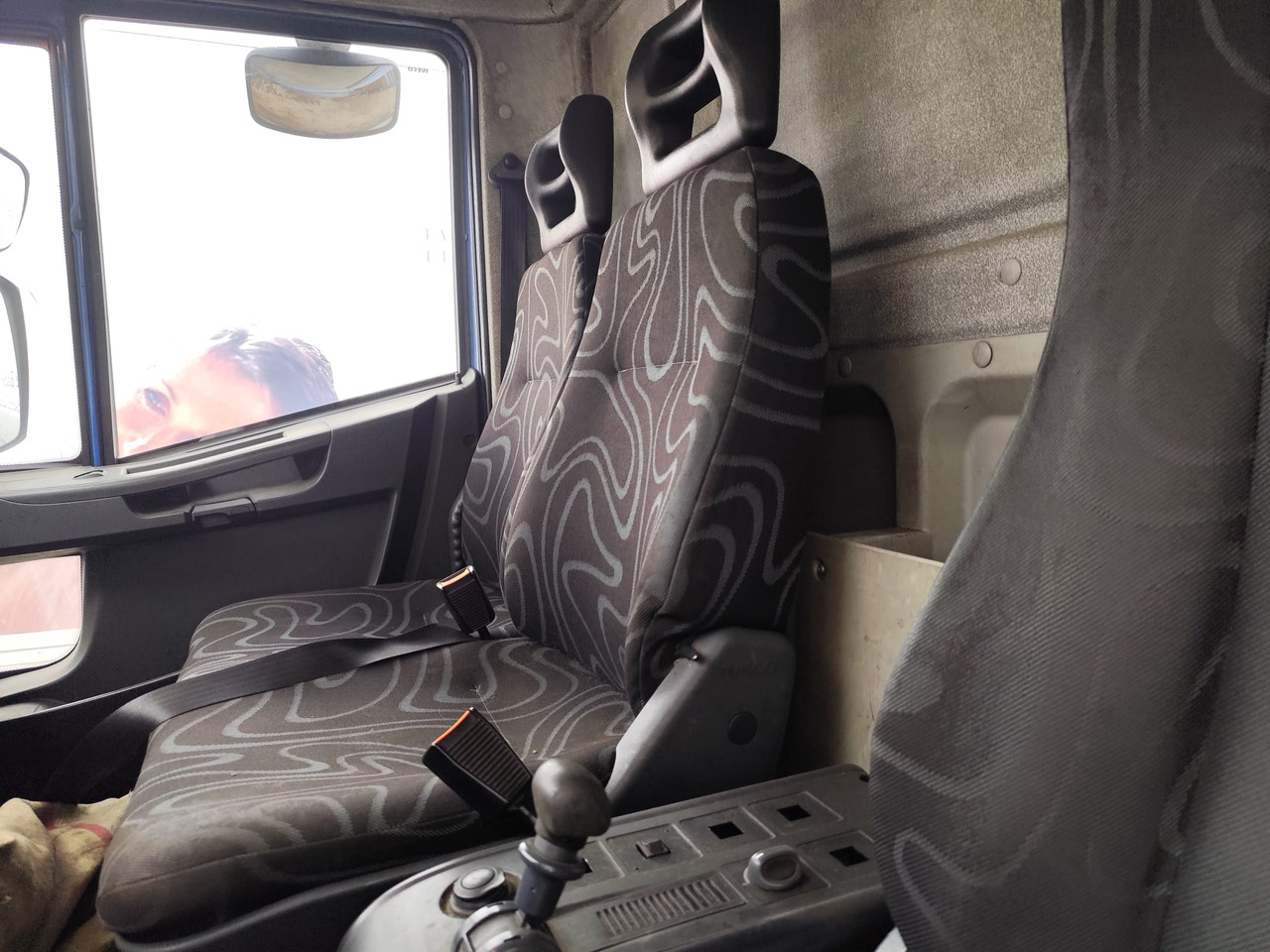 IVECO EUROCARGO 140E25 - شاحنة قلاب: صورة 4 IVECO EUROCARGO 140E25 - شاحنة قلاب: صورة 4