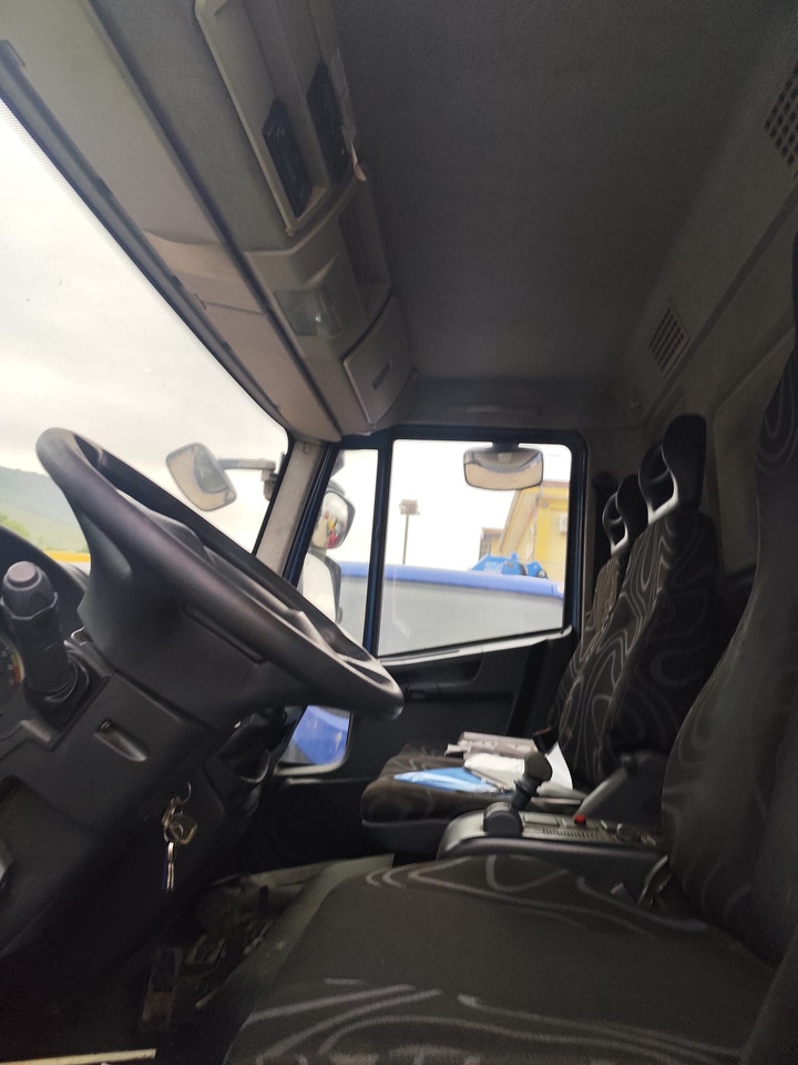 IVECO EUROCARGO 140E25 - شاحنة هيكل كابينة: صورة 5 IVECO EUROCARGO 140E25 - شاحنة هيكل كابينة: صورة 5