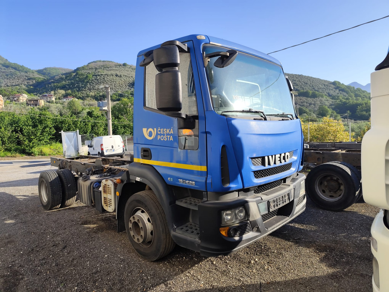 IVECO EUROCARGO 150E25 - شاحنة هيكل كابينة: صورة 1 IVECO EUROCARGO 150E25 - شاحنة هيكل كابينة: صورة 1