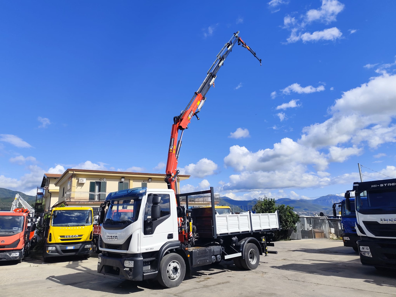 IVECO EUROCARGO 160-250 - شاحنة كرين, شاحنة قلاب: صورة 5 IVECO EUROCARGO 160-250 - شاحنة كرين, شاحنة قلاب: صورة 5