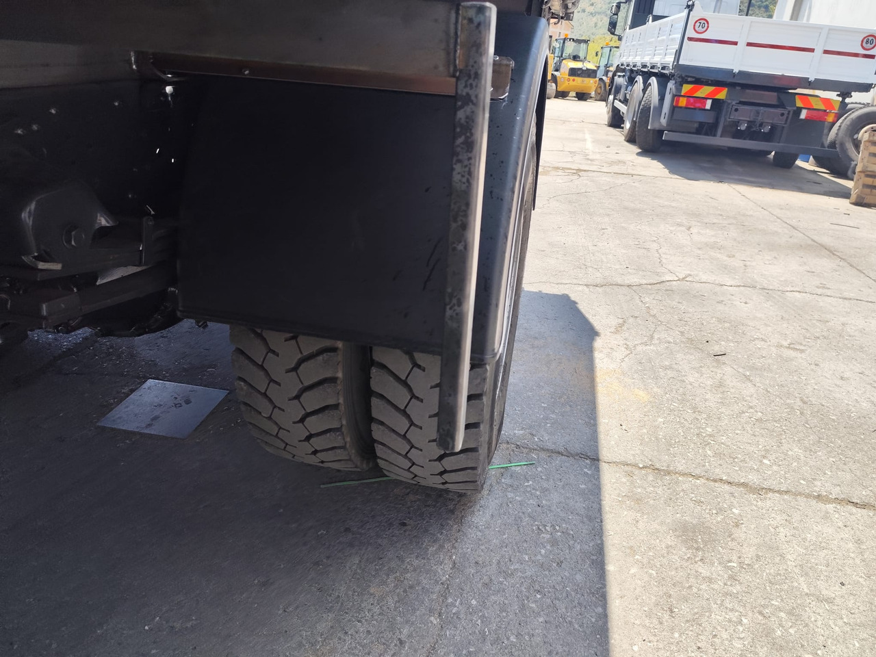 IVECO EUROCARGO 160E28 - شاحنة كرين: صورة 2 IVECO EUROCARGO 160E28 - شاحنة كرين: صورة 2