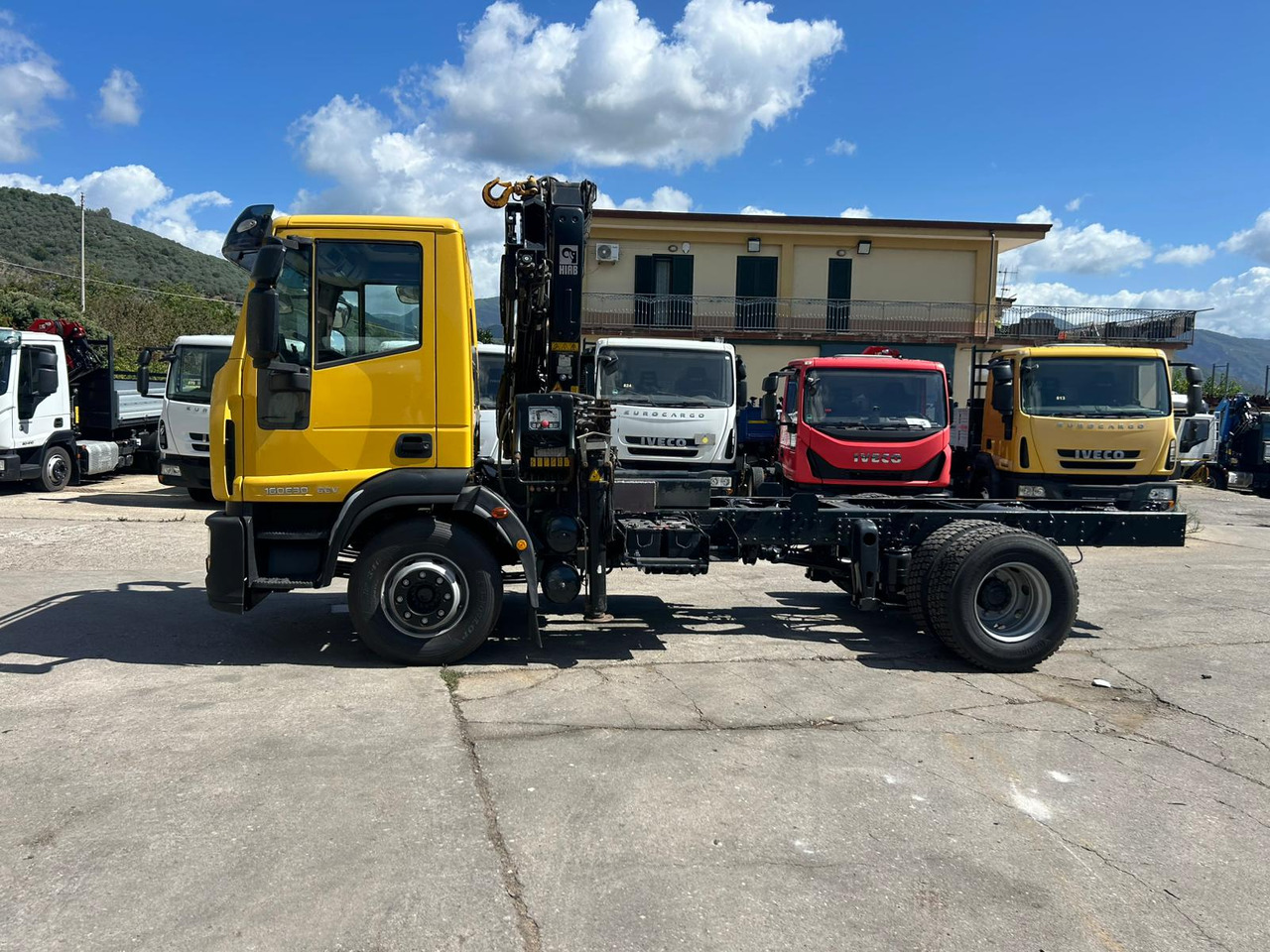 IVECO EUROCARGO 160E30 - شاحنة كرين: صورة 3 IVECO EUROCARGO 160E30 - شاحنة كرين: صورة 3