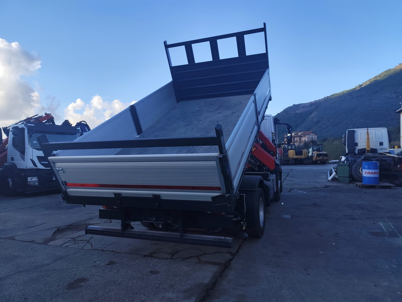 شاحنة كرين IVECO EUROCARGO 160E30: صورة 35