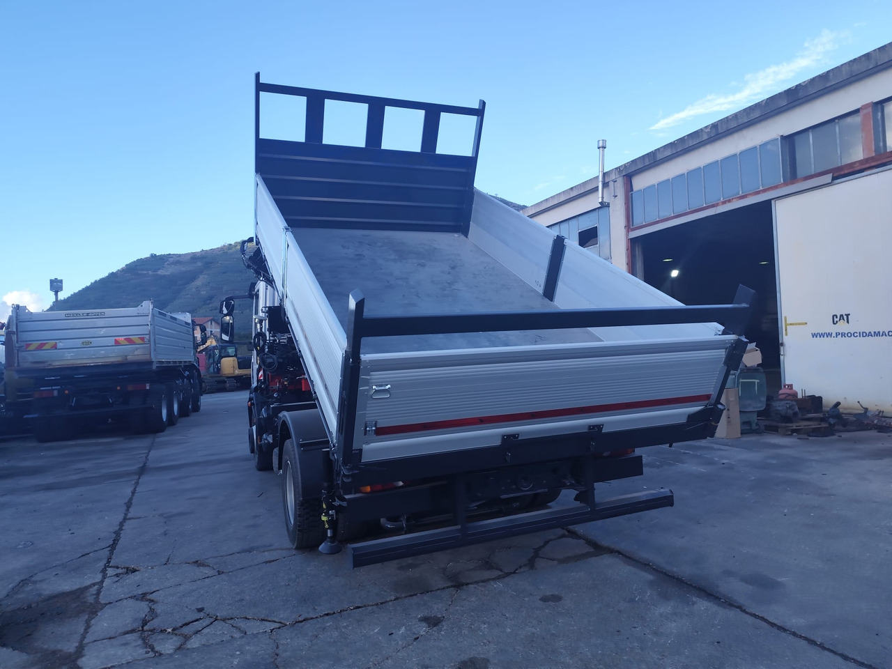 شاحنة كرين IVECO EUROCARGO 160E30: صورة 33