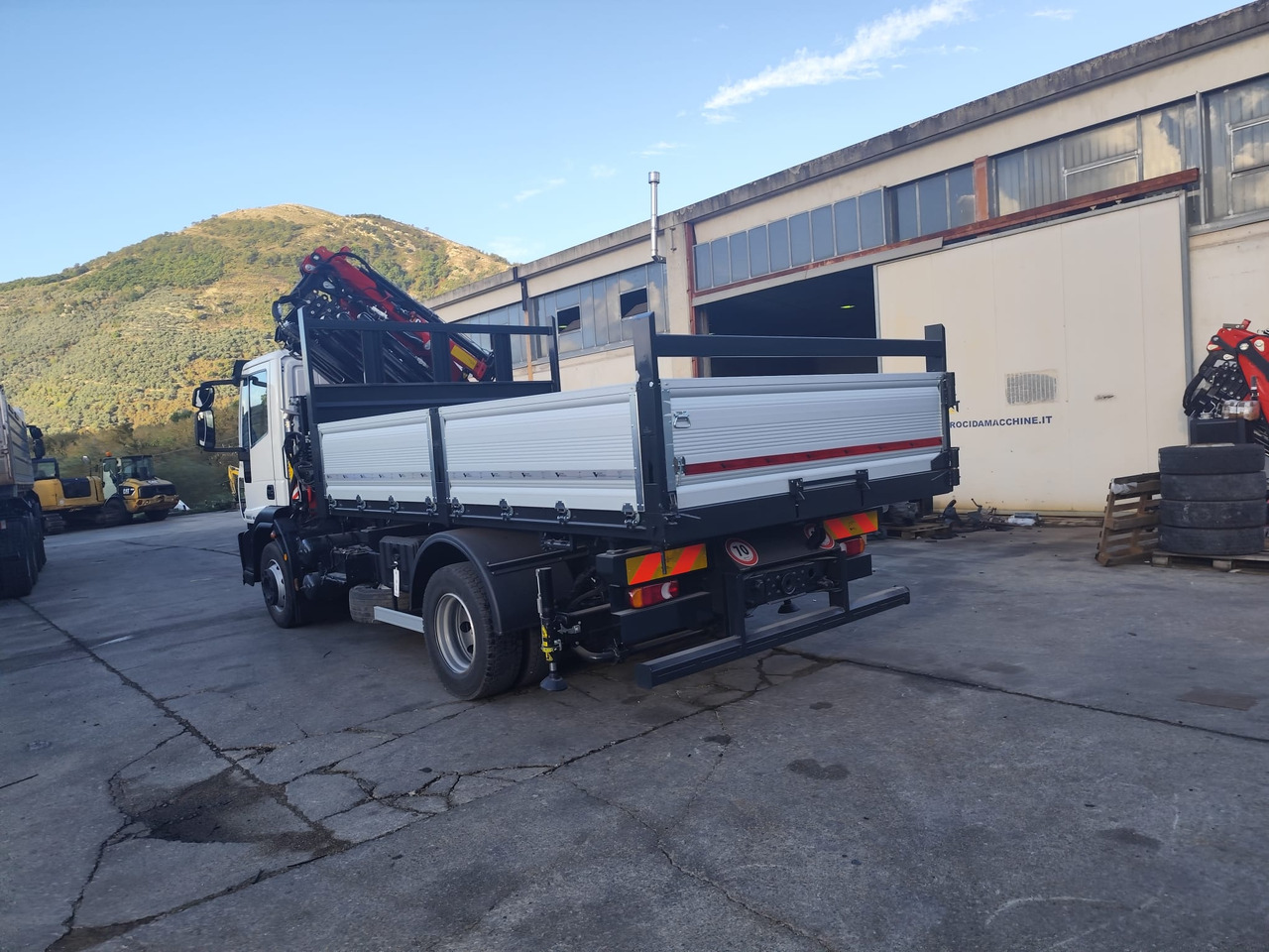 شاحنة كرين IVECO EUROCARGO 160E30: صورة 15