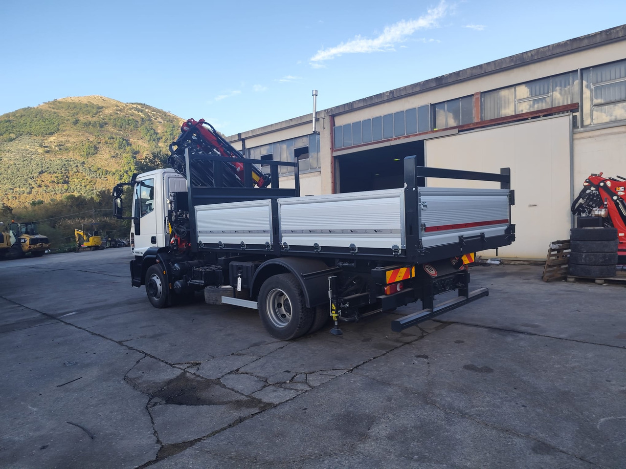 شاحنة كرين IVECO EUROCARGO 160E30: صورة 16