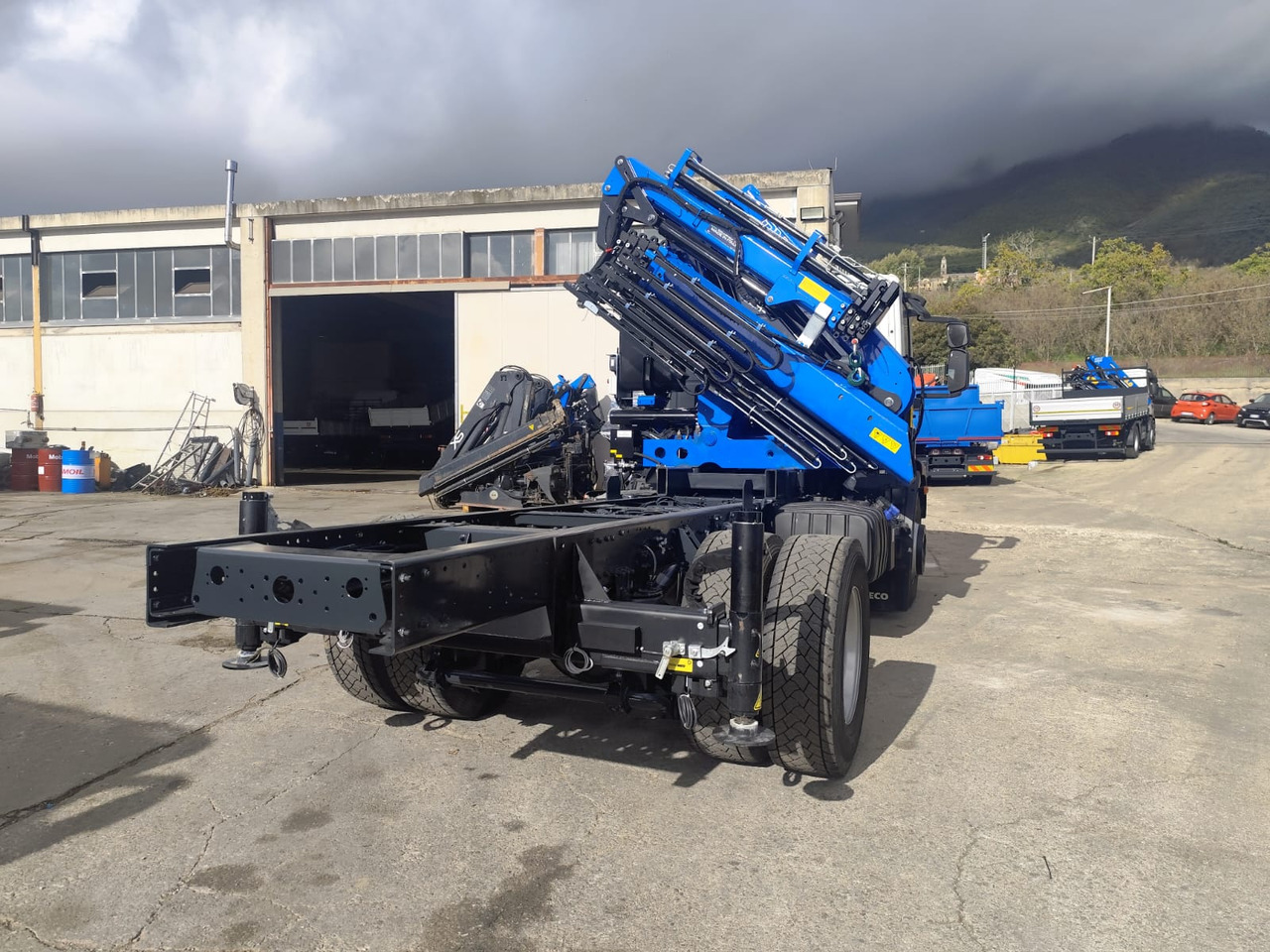 شاحنة كرين, شاحنة كرين IVECO EUROCARGO 180-250: صورة 19 شاحنة كرين, شاحنة كرين IVECO EUROCARGO 180-250: صورة 19