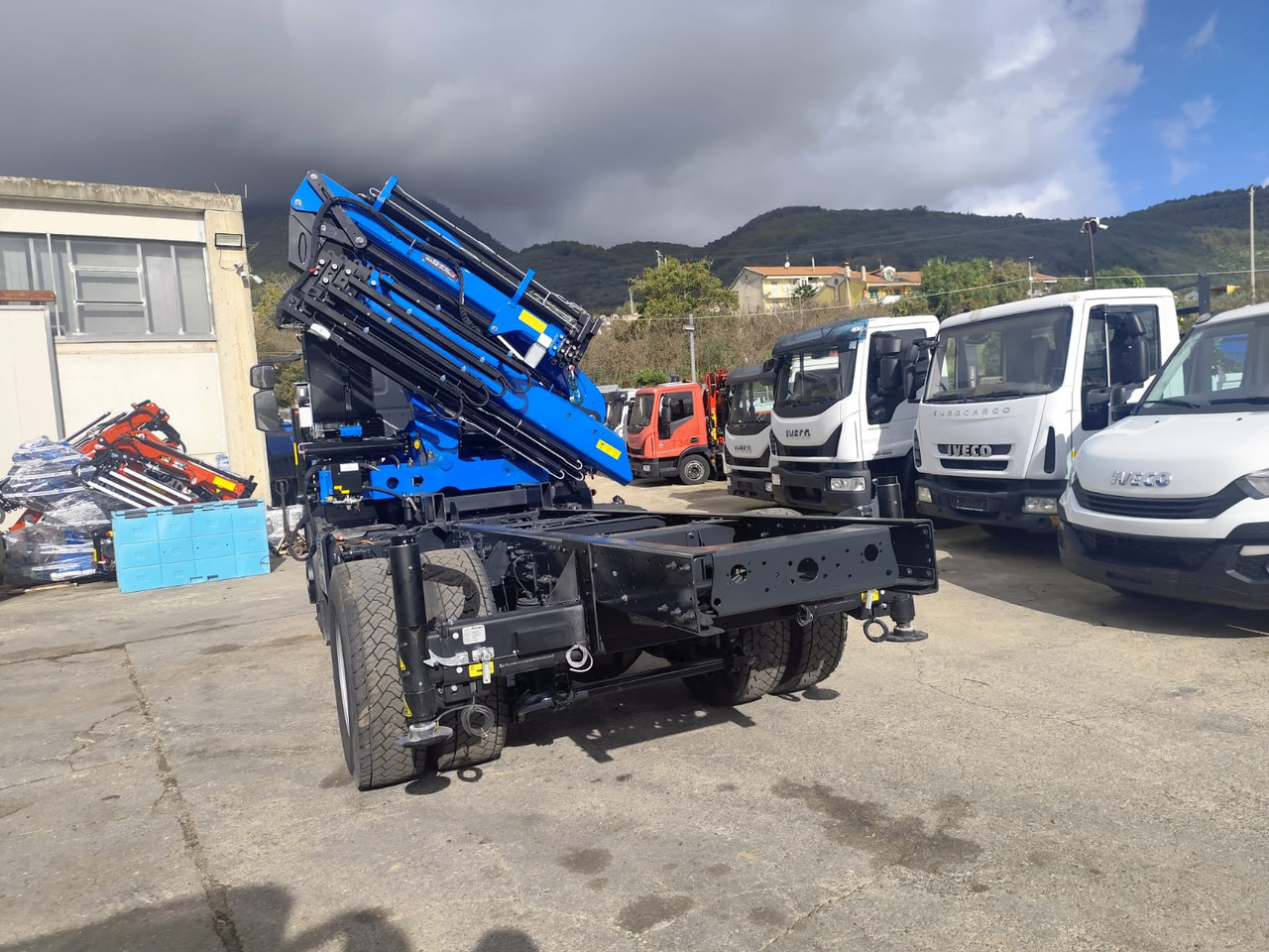 شاحنة كرين, شاحنة كرين IVECO EUROCARGO 180-250: صورة 16 شاحنة كرين, شاحنة كرين IVECO EUROCARGO 180-250: صورة 16