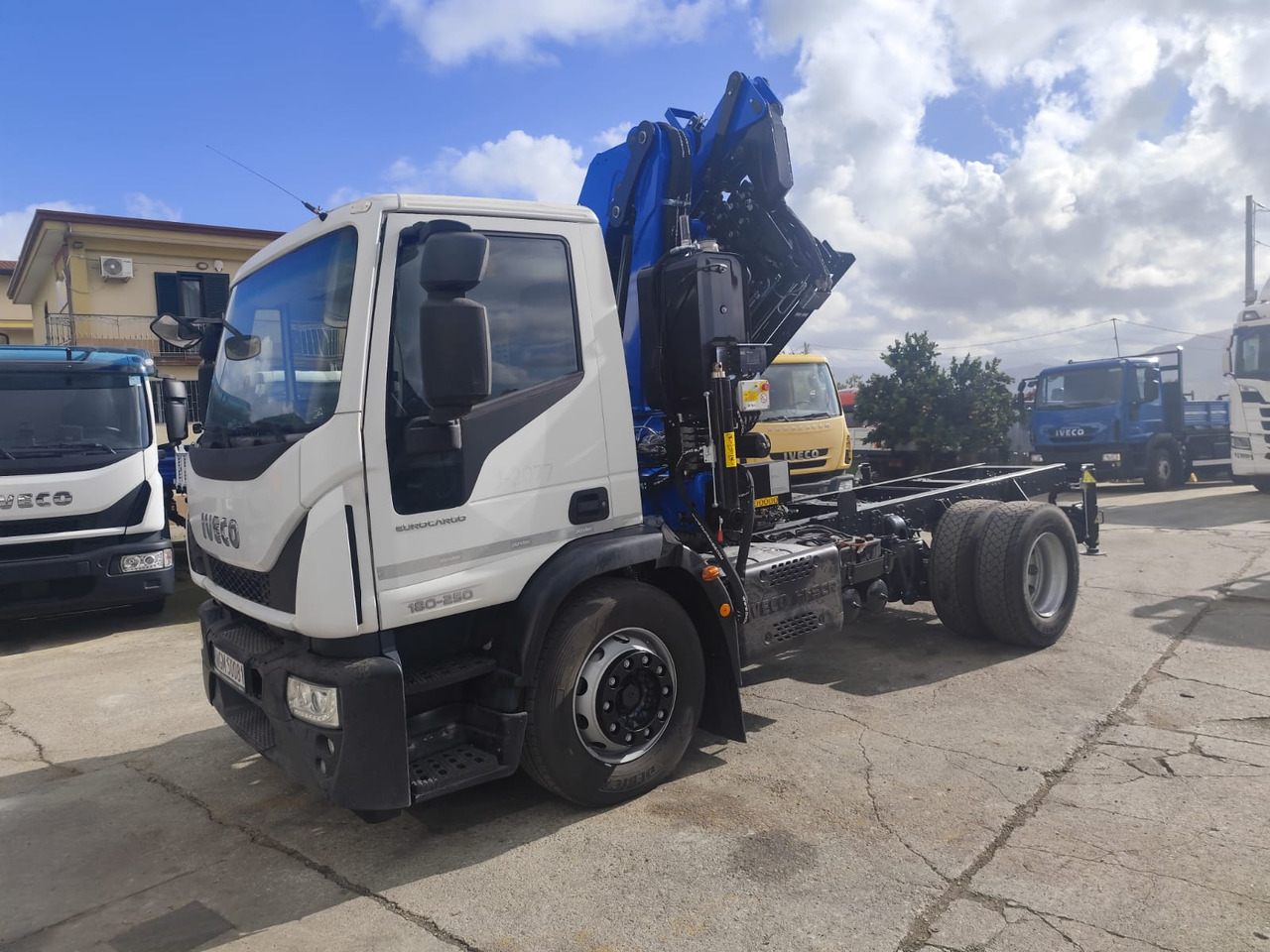 IVECO EUROCARGO 180-250 - شاحنة كرين, شاحنة كرين: صورة 1 IVECO EUROCARGO 180-250 - شاحنة كرين, شاحنة كرين: صورة 1
