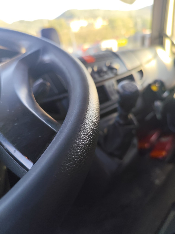 IVECO EUROCARGO 180-320 - شاحنة هيكل كابينة: صورة 3 IVECO EUROCARGO 180-320 - شاحنة هيكل كابينة: صورة 3