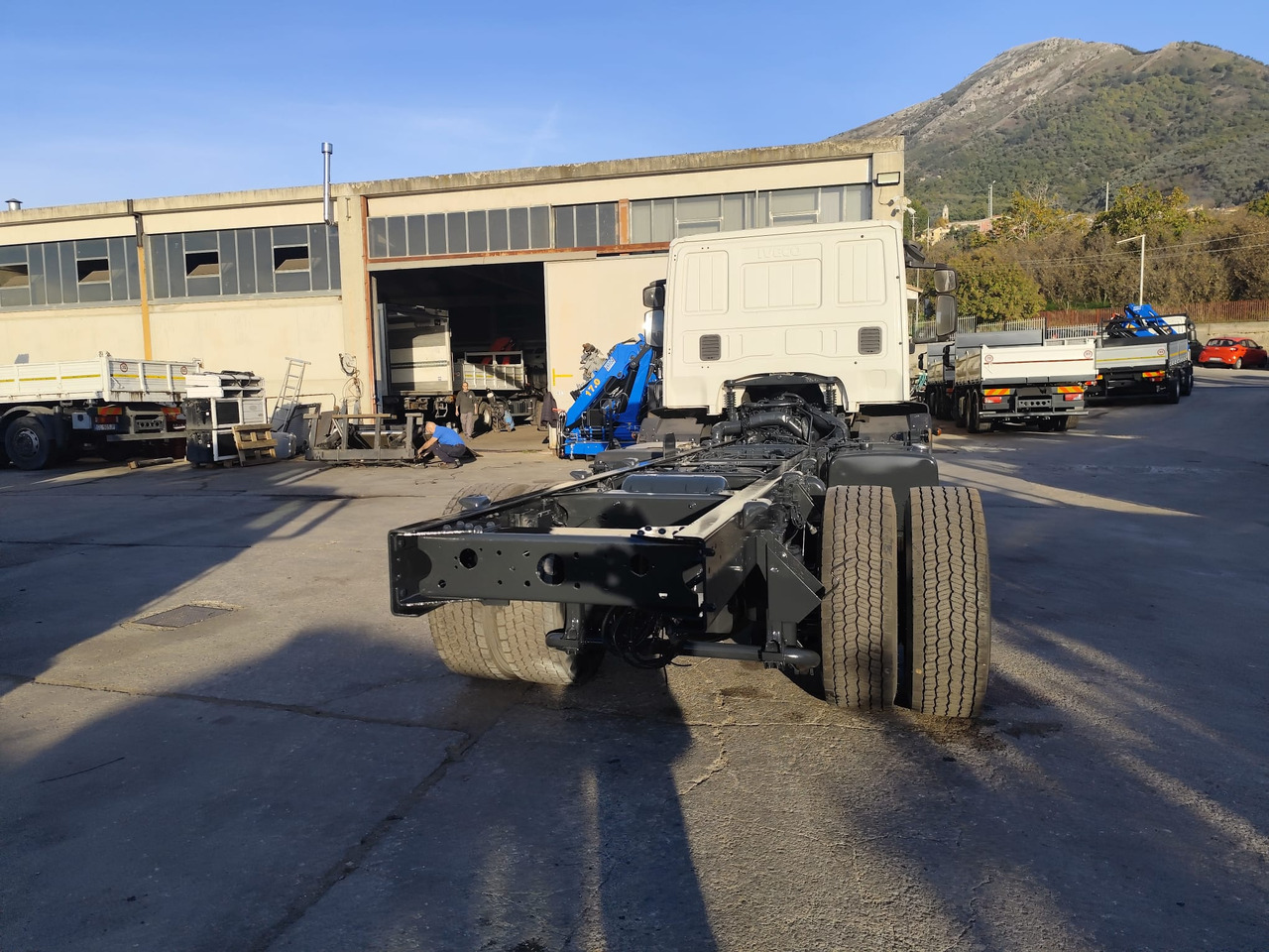 شاحنة هيكل كابينة IVECO EUROCARGO 180-320: صورة 18